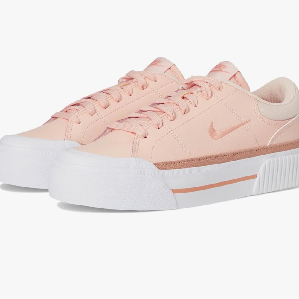 Nike Women's Court Legacy Lift Sneaker
